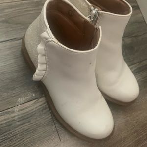 Dream Pairs little girl boots size 13. Used twice